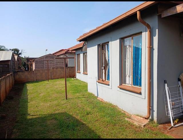 3 BEDROOM PROPERTY TO RENT IN THE ORCHARDS